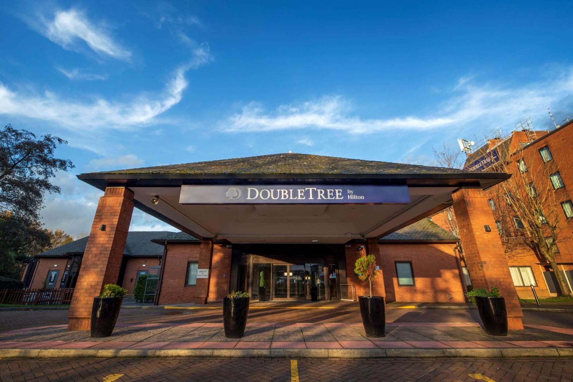 Doubletree By Hilton Manchester Airport Hale  Dış mekan fotoğraf
